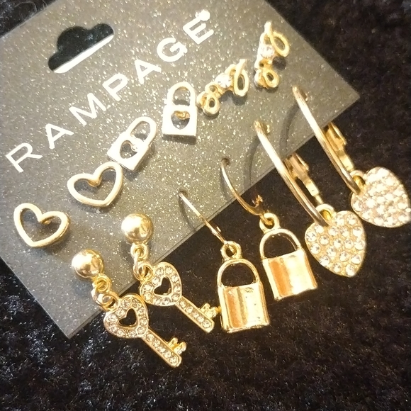 NWT Rampage 6 Gold-toned Earrings Pack - Picture 3 of 3